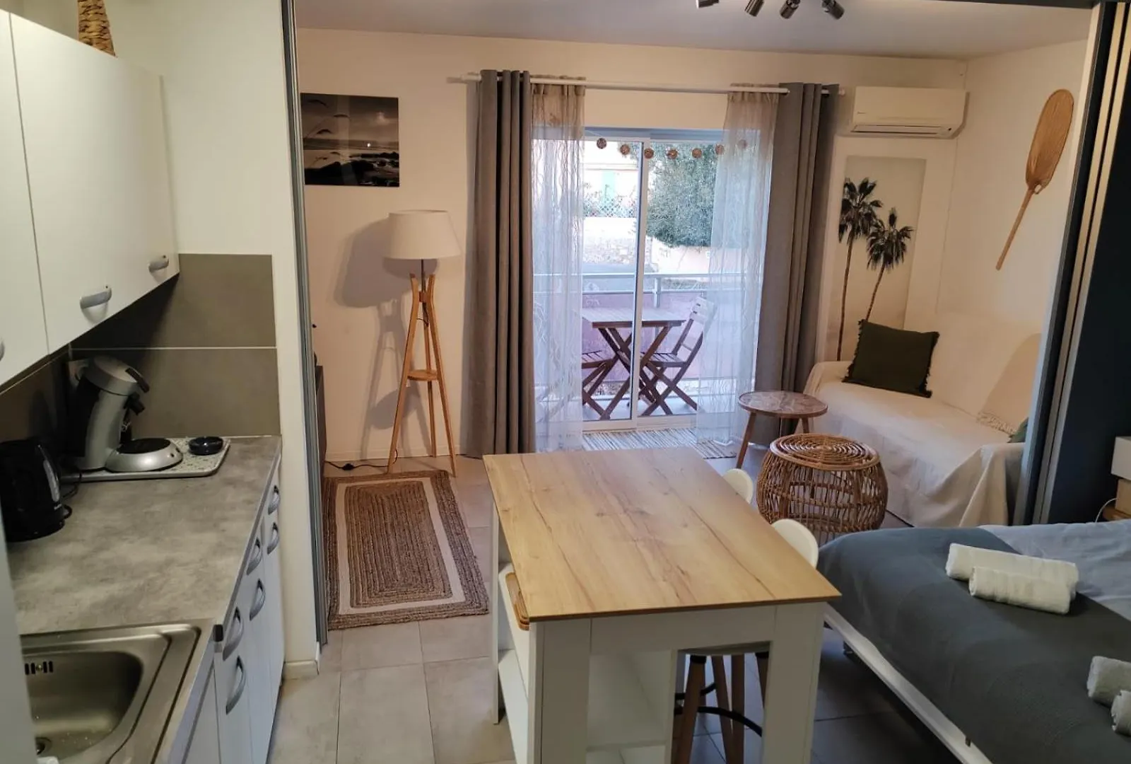 Apartment Deux Beaux Studios, Rue Pietonne, Bord De Mer, Clim Bandol France