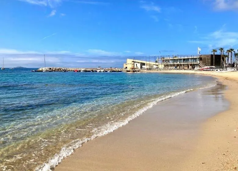 Deux Beaux Studios, Rue Pietonne, Bord De Mer, Clim Bandol Apartment