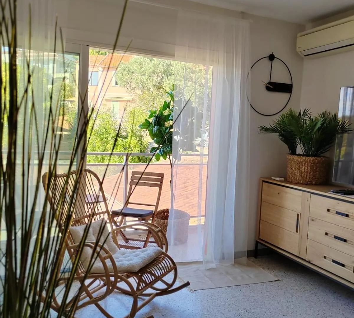 Deux Beaux Studios, Rue Pietonne, Bord De Mer, Clim Bandol France