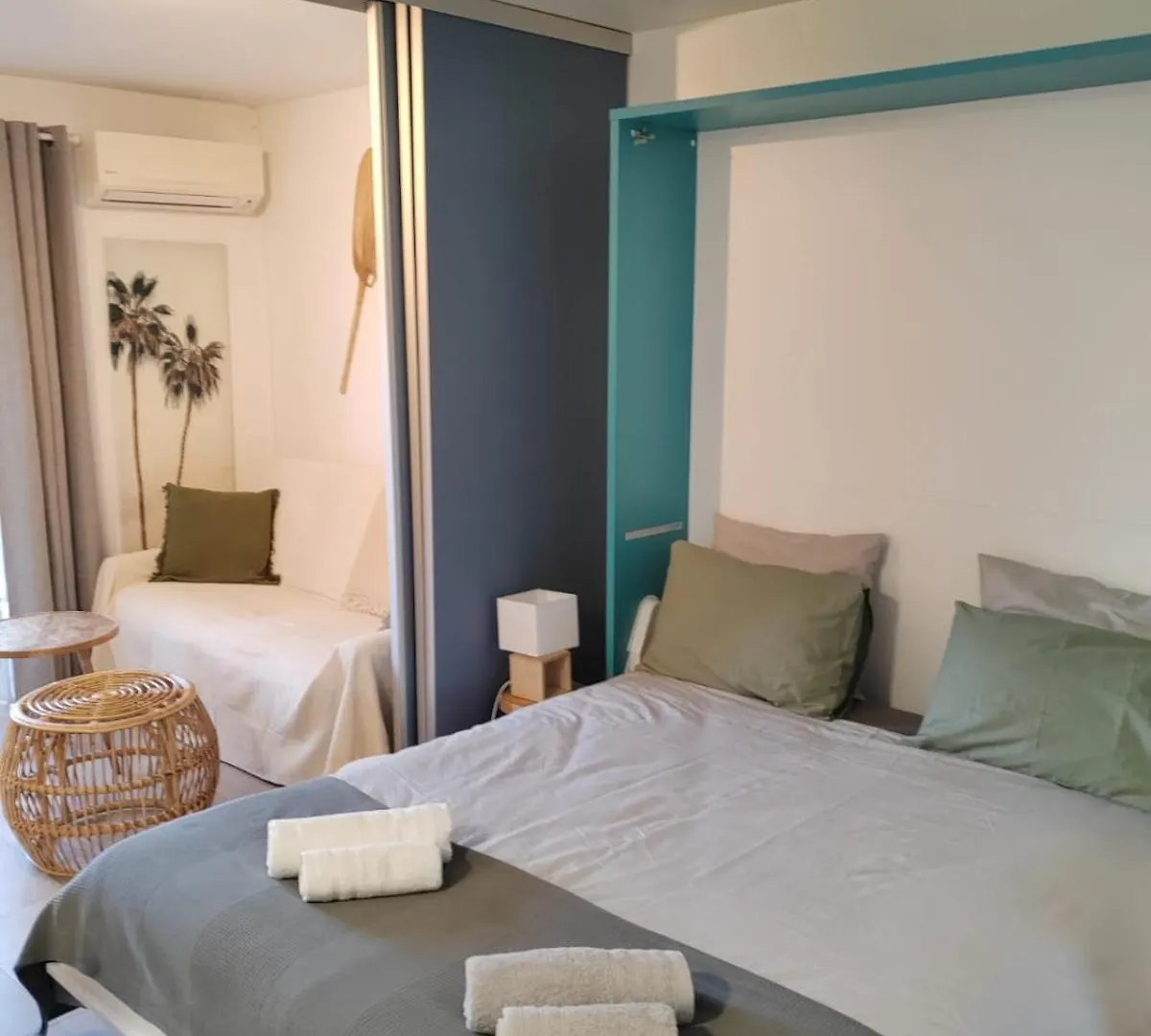 Deux Beaux Studios, Rue Pietonne, Bord De Mer, Clim Bandol France